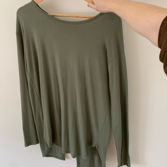 Aerie Top with Fun Back Detail! - Picture 2 of 3